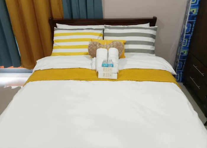 Apartahotel Queen V Staycation Tower D