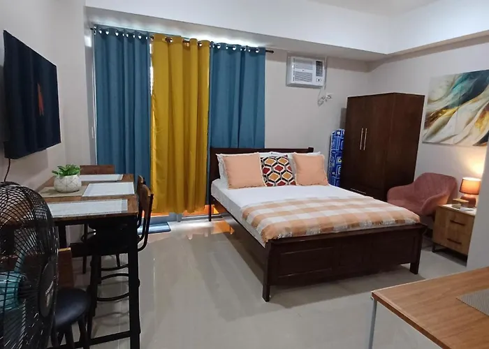Queen V Staycation Tower D