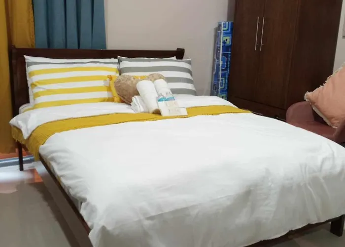 Queen V Staycation Tower D Apartahotel 4*